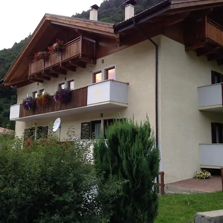Appartamenti Gosetti Mezzana  Exterior photo